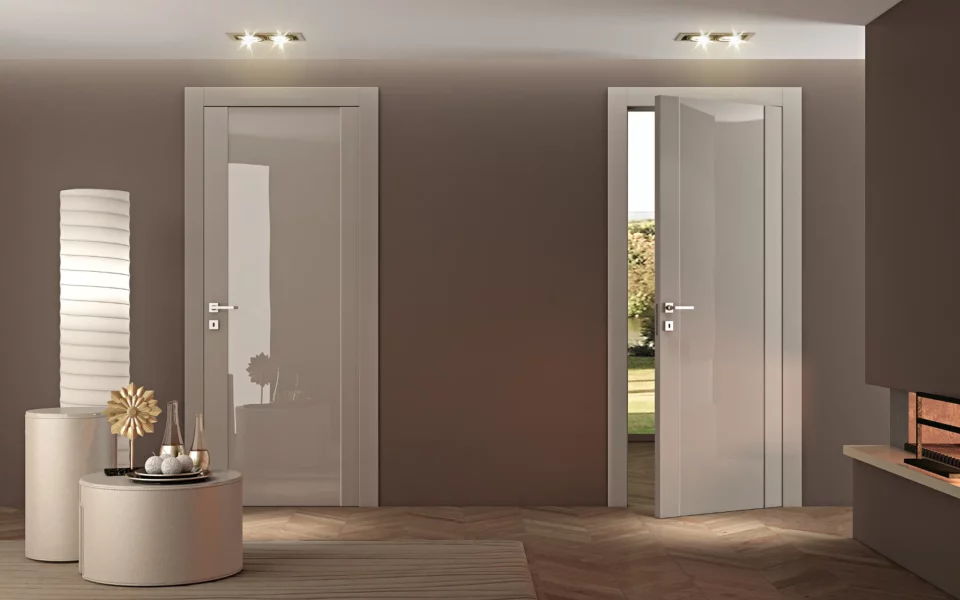 porte-laccate-5-Gaia-Shiny-Grigio-Telaio-Evo-Lato-Complanare-7